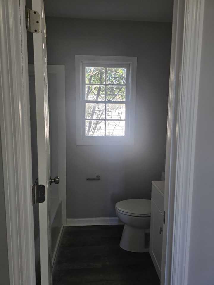 838 Northside Dr E #2 - Photo 5 of 8