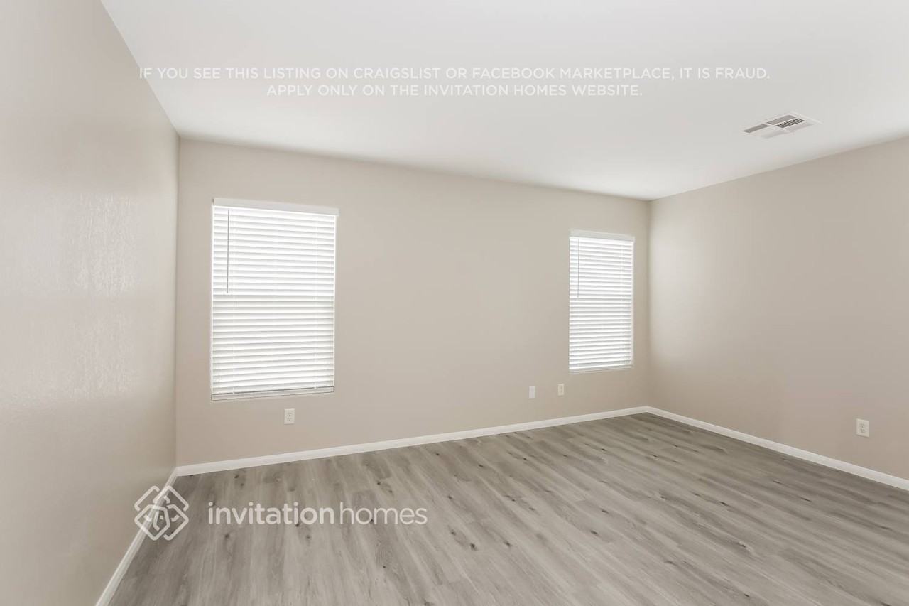 4946 Volcanic Rock Ln - Photo 7 of 14