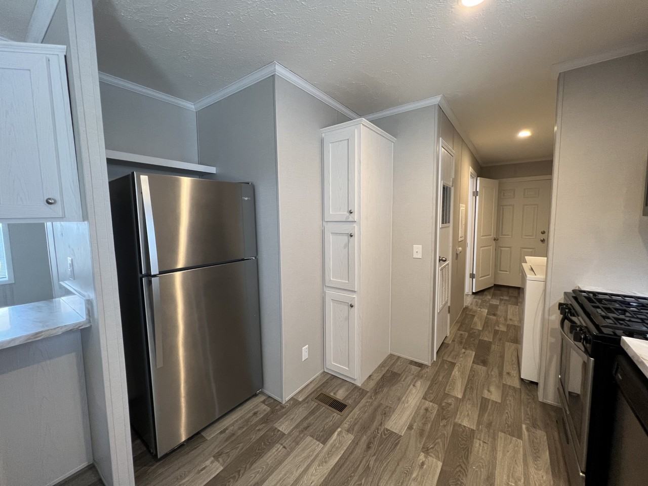 131 Elm #131 - Photo 3 of 13