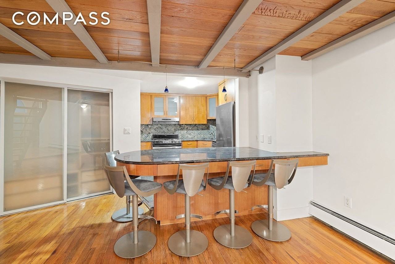 257 W 93rd St #2B - Photo 4 of 6