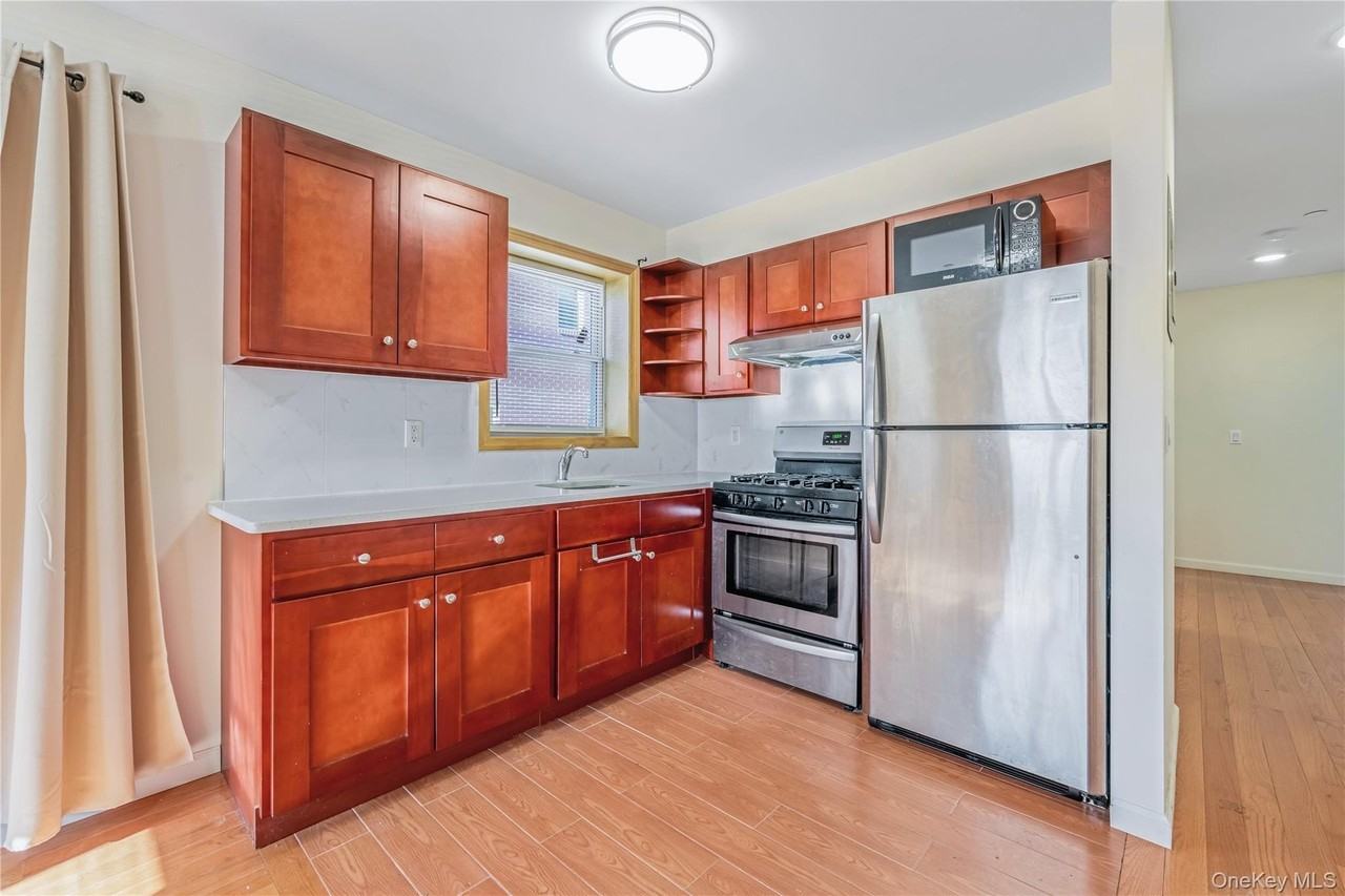 22009 64th Ave #1 - Photo 7 of 24