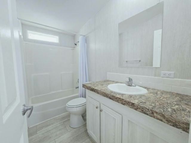 3323 Ne 14th St Lot D17 #D17 - Photo 4 of 4