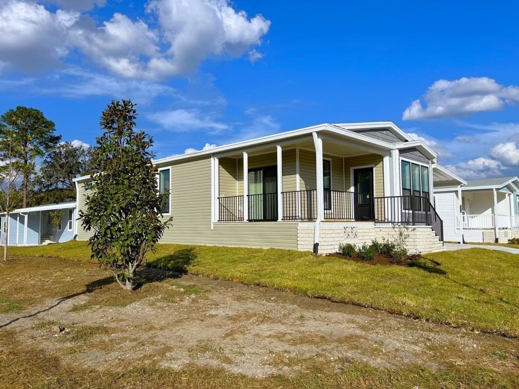 1009 Vervain Dr #1009E - Photo 4 of 20