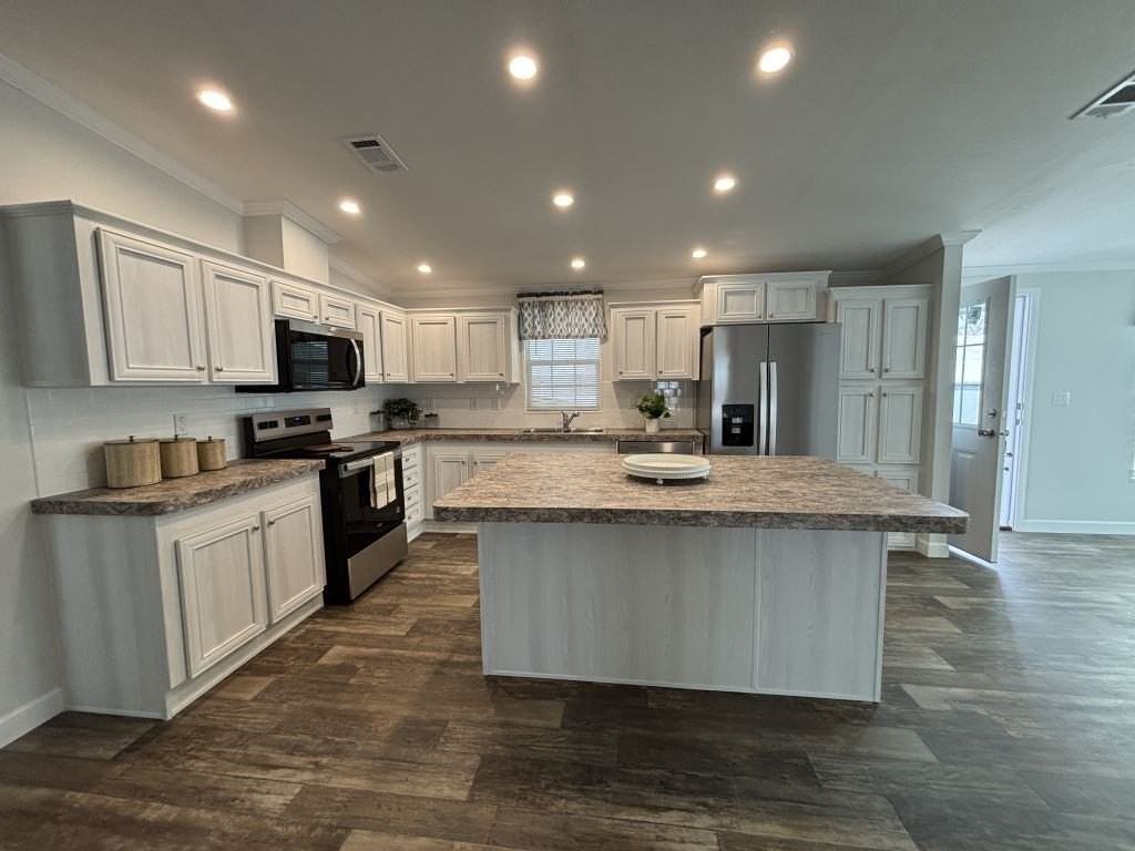 1 Coach And Four Ct #0414 - Photo 4 of 18