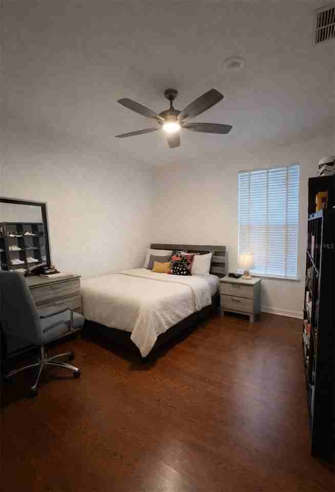 1143 Indigo Dr - Photo 5 of 34