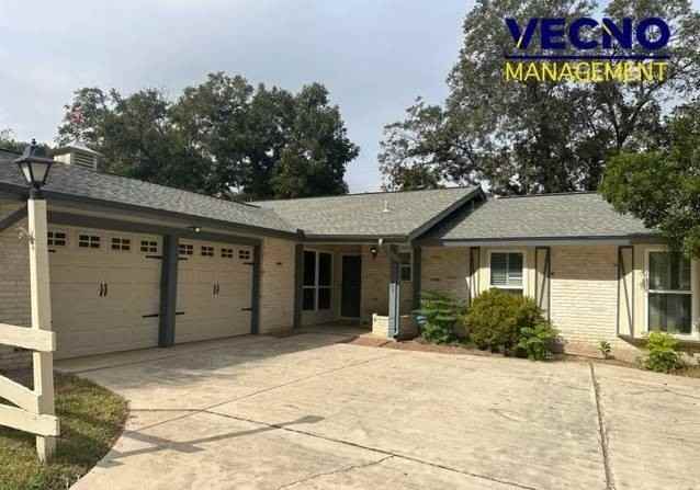 3643 Richwood Dr - Photo 2 of 20