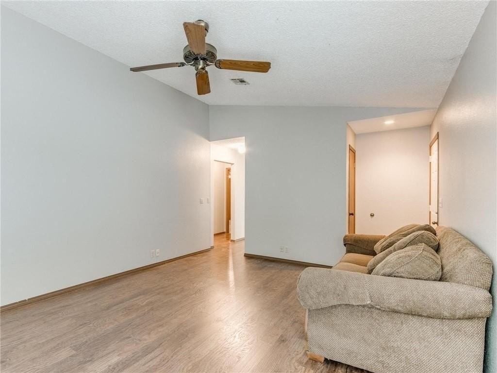 1220 Sequoyah St Apt A - Photo 6 of 34