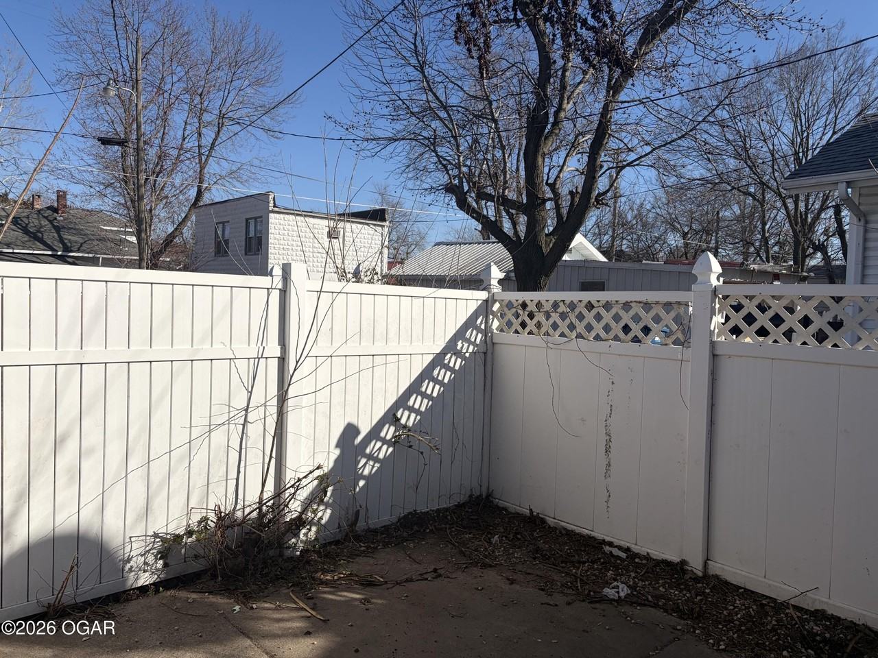 1901 S Murphy Ave - Photo 5 of 9