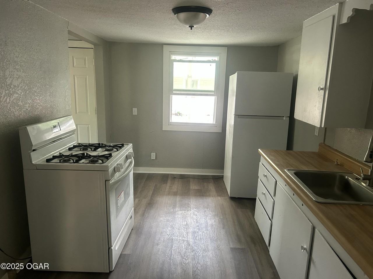 316 S Pennsylvania St Apt 1 - Photo 3 of 5