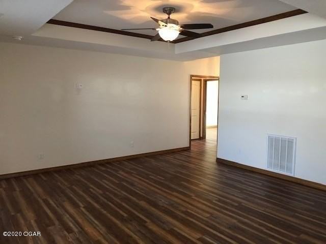 211 N Adams Ave - Photo 3 of 14