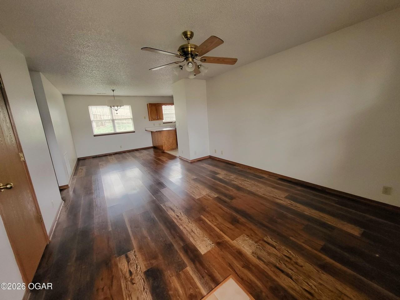 3027 S Jackson Ave - Photo 4 of 22