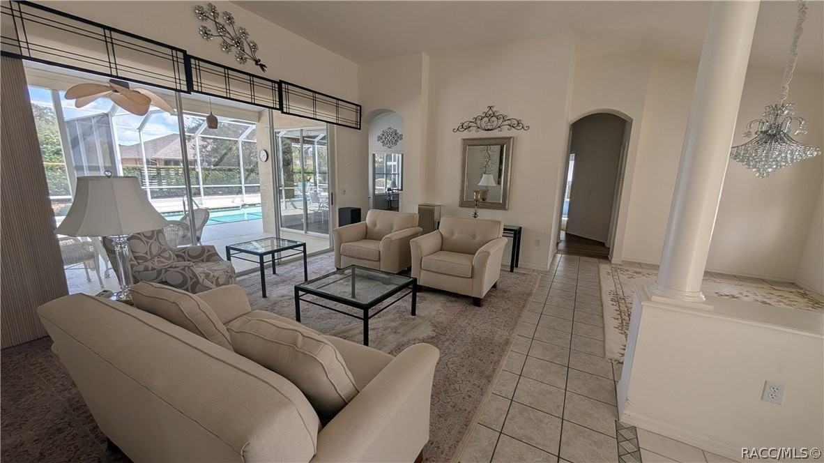 174 W Romany Loop - Photo 3 of 20