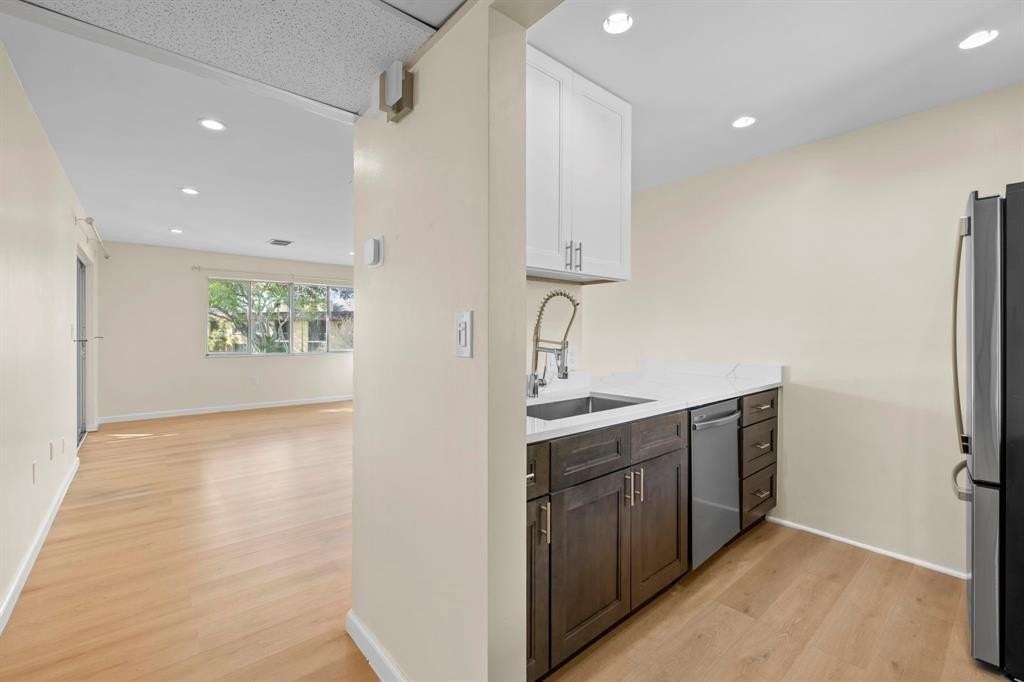 830 Sw 9th Street Cir #204 - Photo 3 of 21