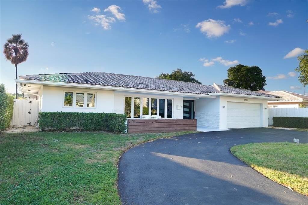 4841 Ne 28th Ave - Photo 2 of 19