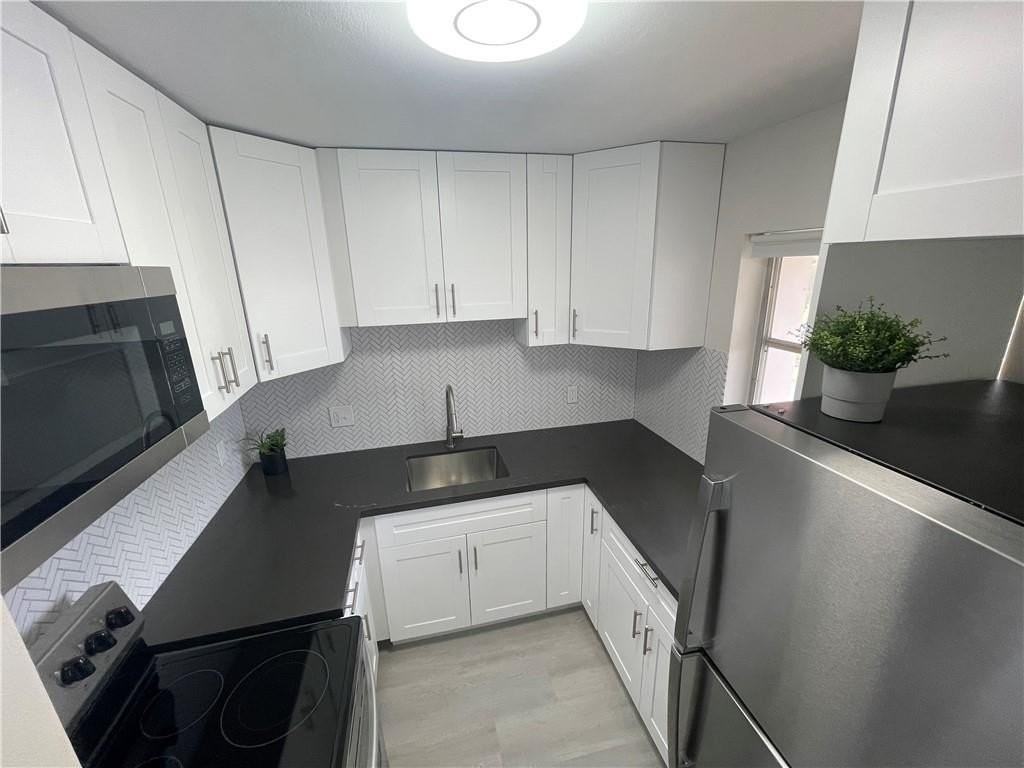 3930 Crystal Lake Dr #315 - Photo 3 of 22