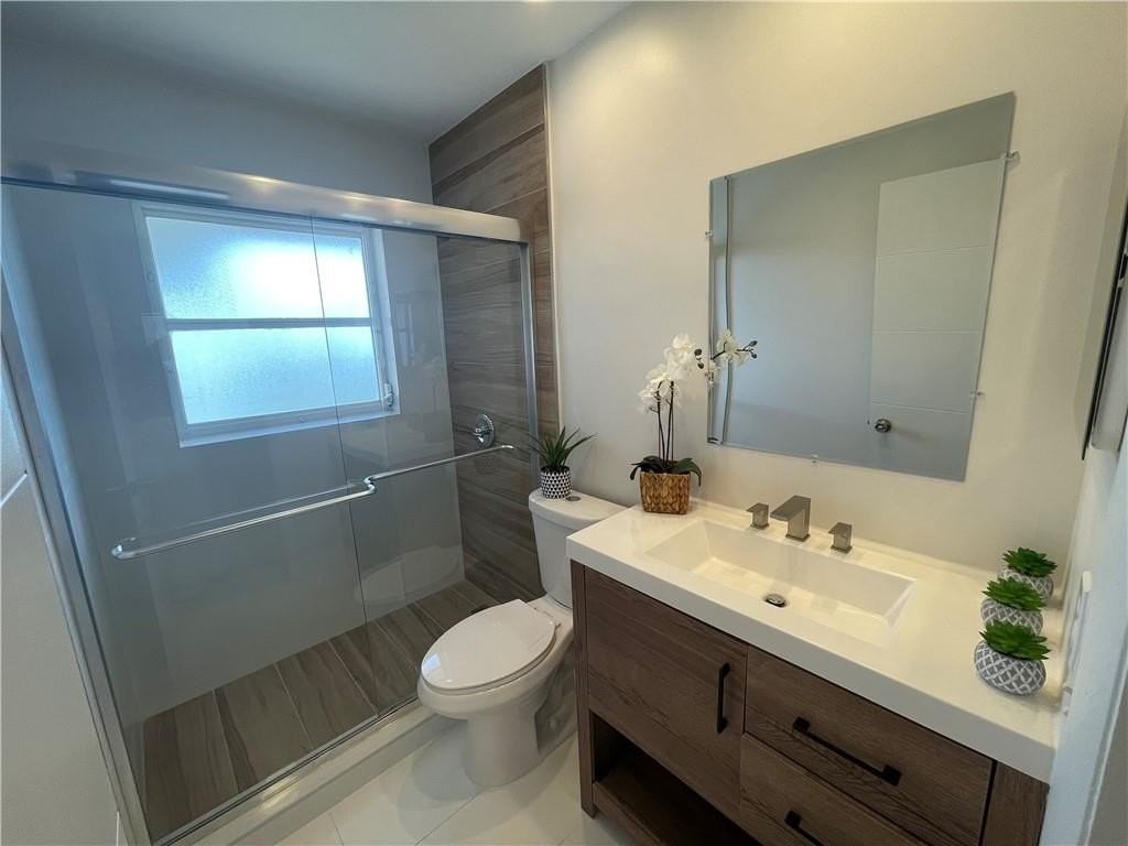 3930 Crystal Lake Dr #315 - Photo 4 of 22