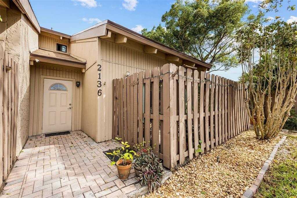 2136 Sw 81st Way - Photo 2 of 22