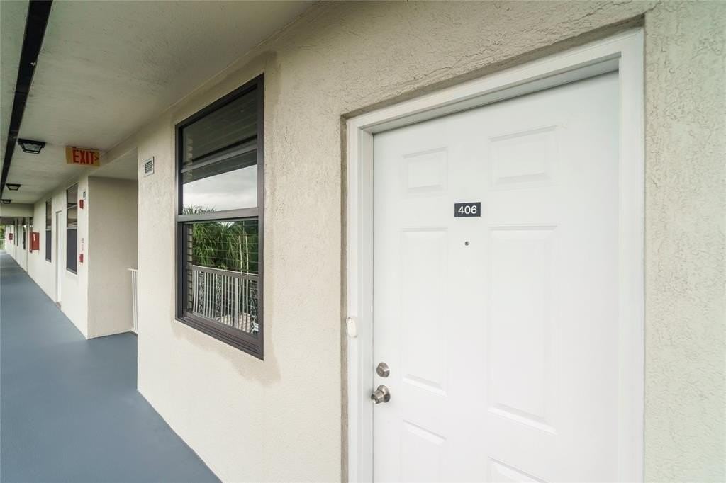 1719 Whitehall Dr #406 - Photo 7 of 26