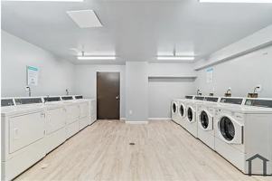 featured image of 317 E North Ave #1