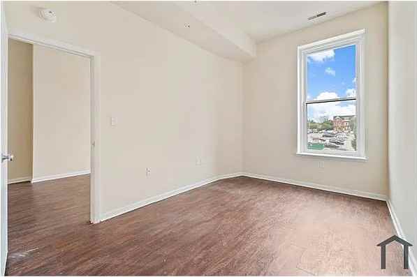 317 E North Ave #1 - Photo 2 of 26