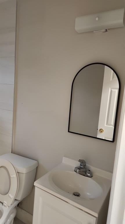 1104 State St #C - Photo 3 of 10