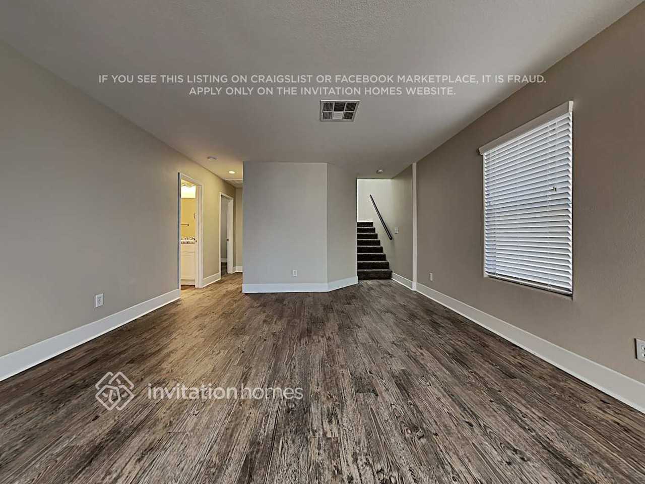 6617 Sunset Pines St - Photo 4 of 19