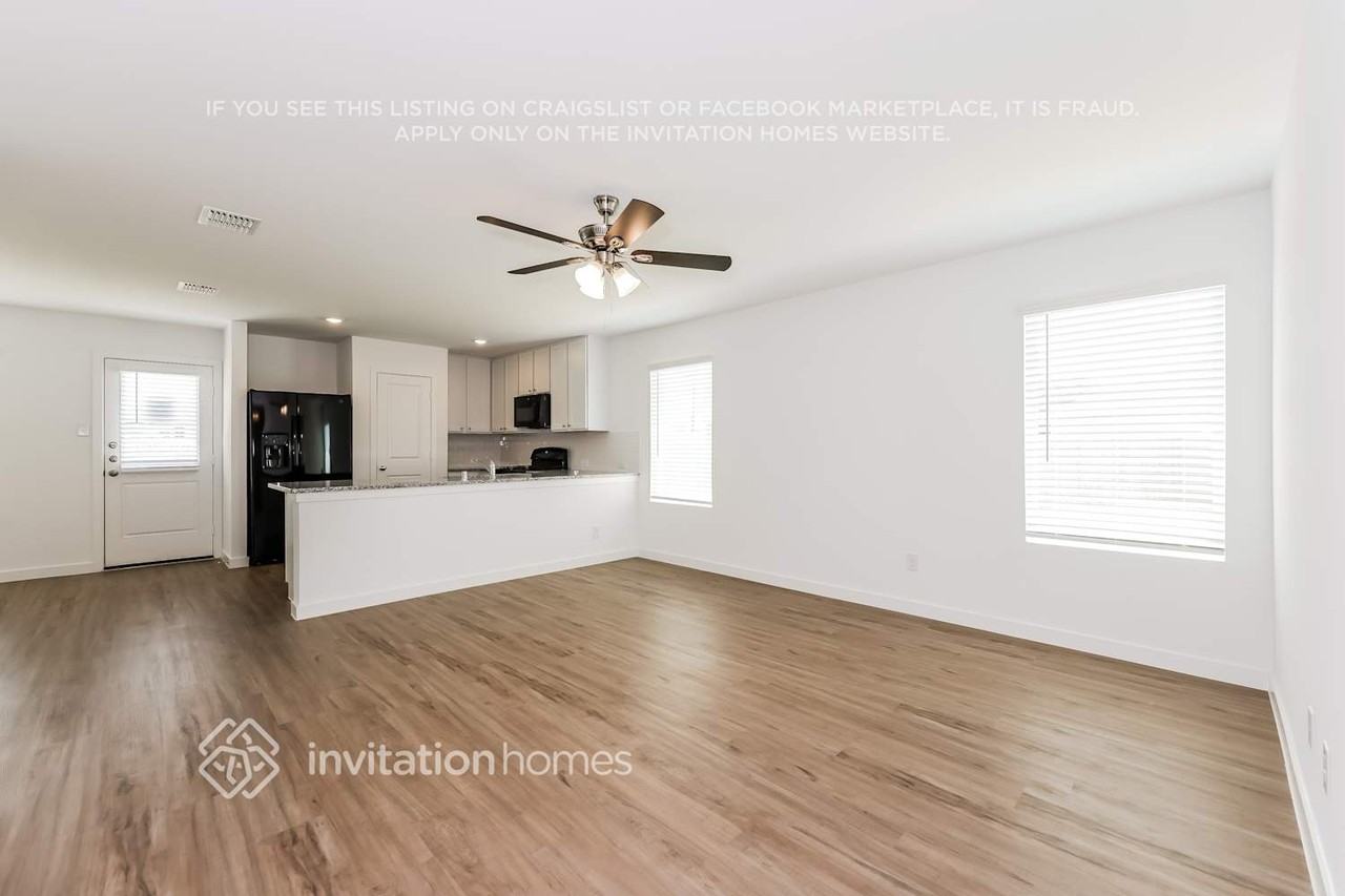 4900 Old Ember Ln - Photo 5 of 17