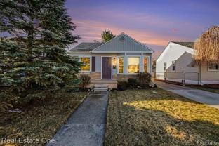 421 W Kalama Ave - Photo 1 of 1