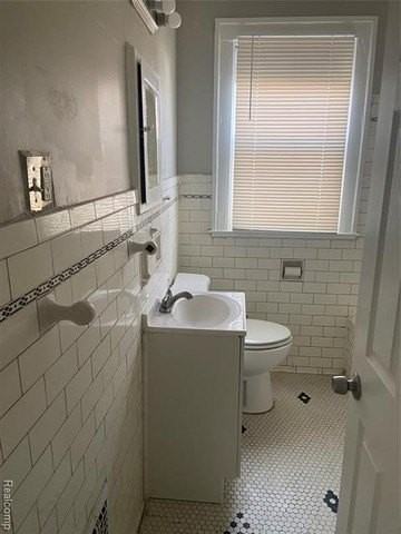 14510 Asbury Park - Photo 5 of 8