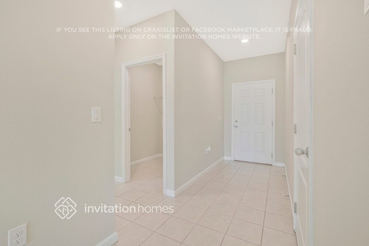 240 Stone Arbor Ln - Photo 5 of 26