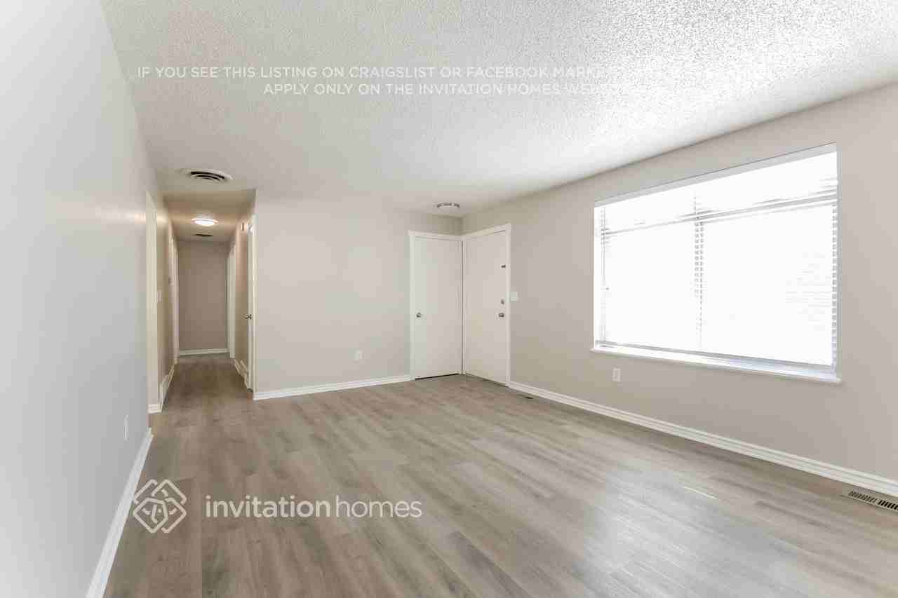 2852 S Mobile St - Photo 4 of 14