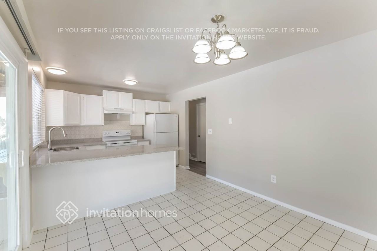 2852 S Mobile St - Photo 6 of 14