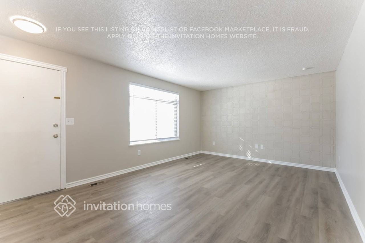 2852 S Mobile St - Photo 2 of 14