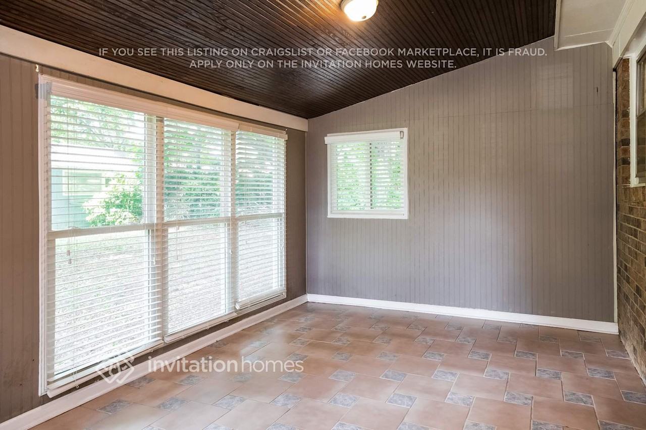 4806 Vickrey Chapel Rd N - Photo 6 of 15