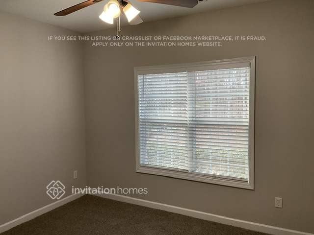 4233 Essex Dr - Photo 7 of 16