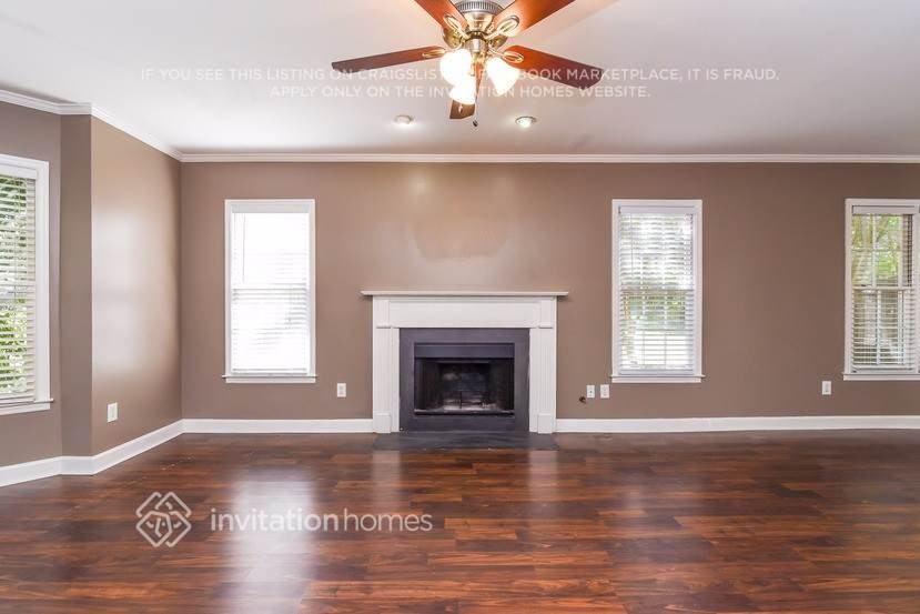 1460 Gabriel Dr - Photo 3 of 17