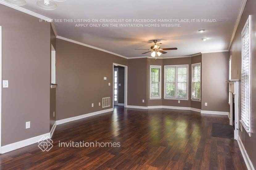 1460 Gabriel Dr - Photo 4 of 17