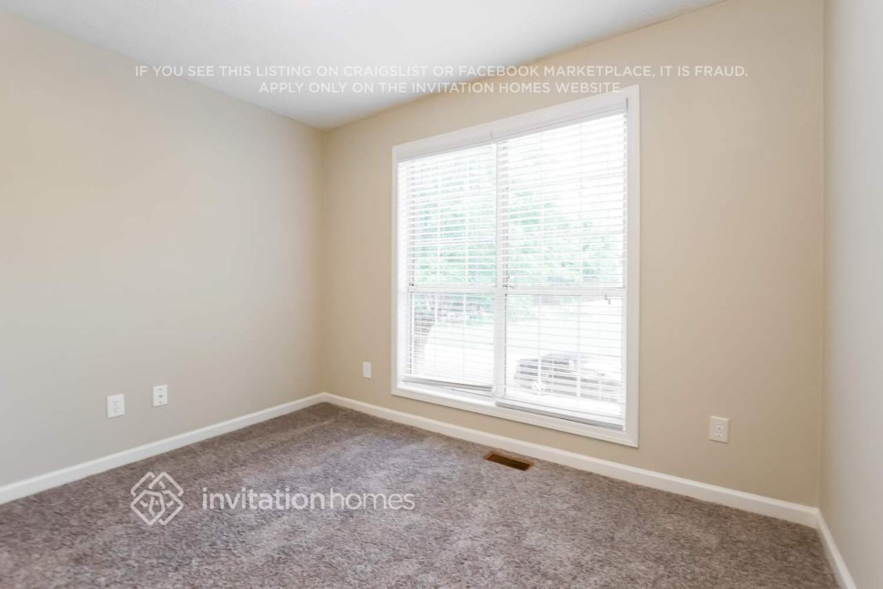 2732 Owens Ave Sw - Photo 4 of 11