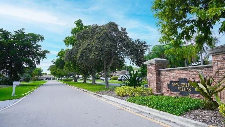 7410 Sw 15th St - Photo 3 of 14