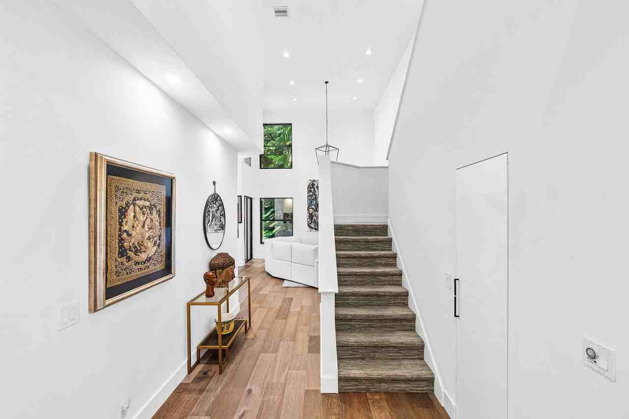 2493 Nw 64th St - Photo 2 of 29