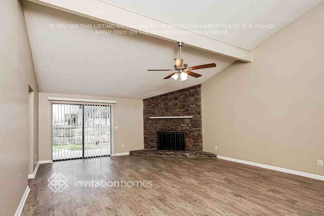 3381 Maiden Voyage Cir S - Photo 3 of 17