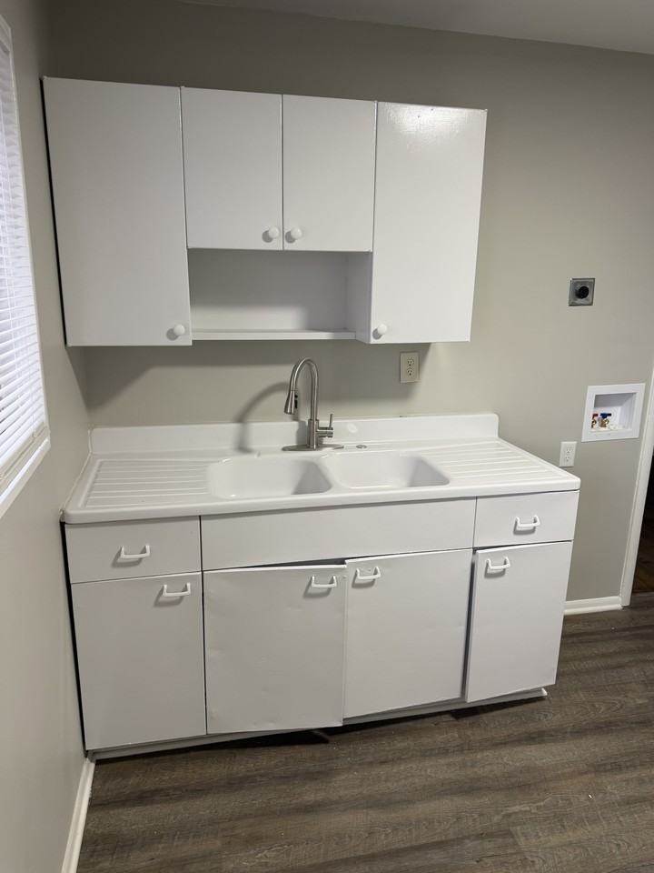 194 E Biscayne Rd #1 - Photo 3 of 10