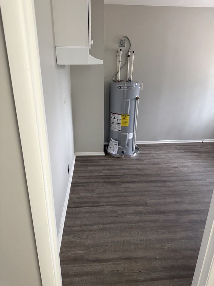 194 E Biscayne Rd #1 - Photo 4 of 10