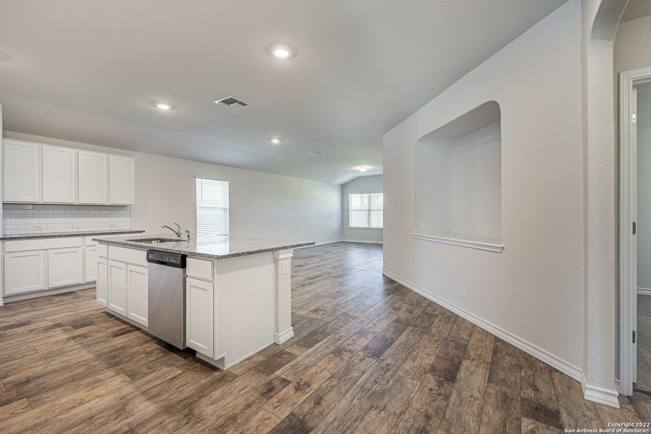 5111 Tee Box Ct - Photo 5 of 31