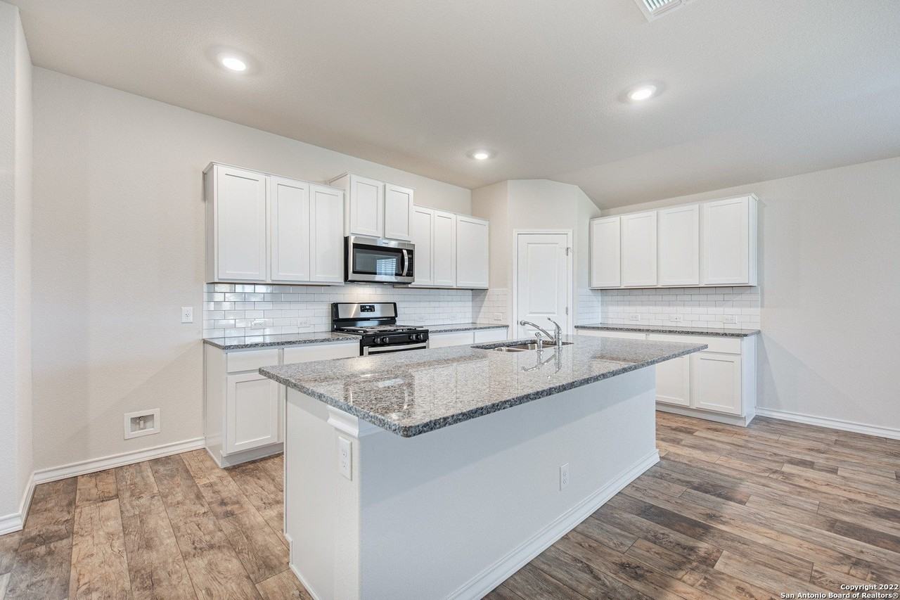 5111 Tee Box Ct - Photo 7 of 31