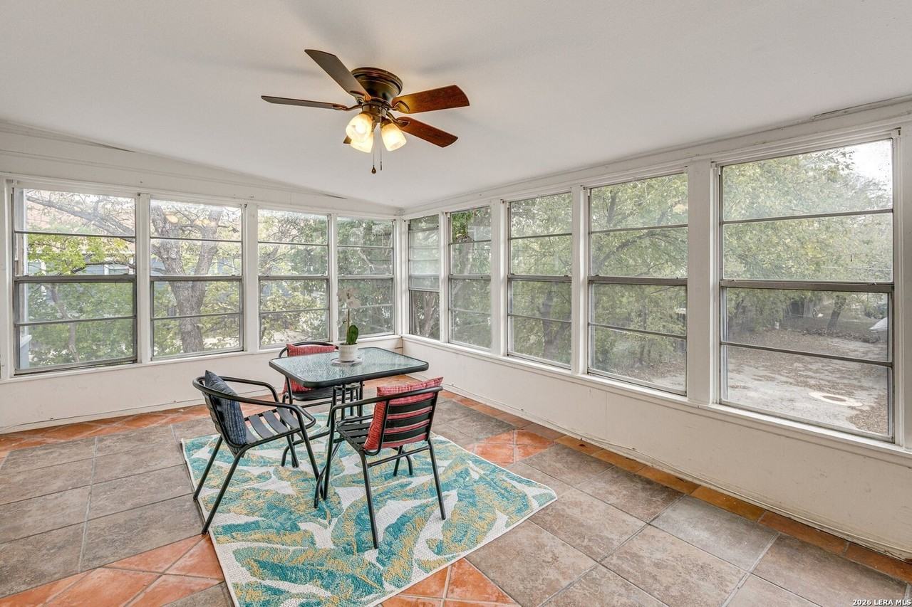 332 Natalen Ave - Photo 7 of 24