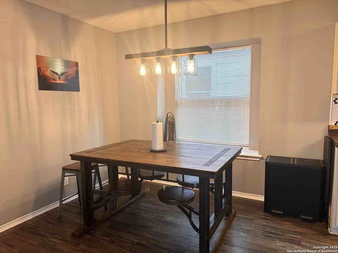 6914 Sandy Point Dr - Photo 5 of 18