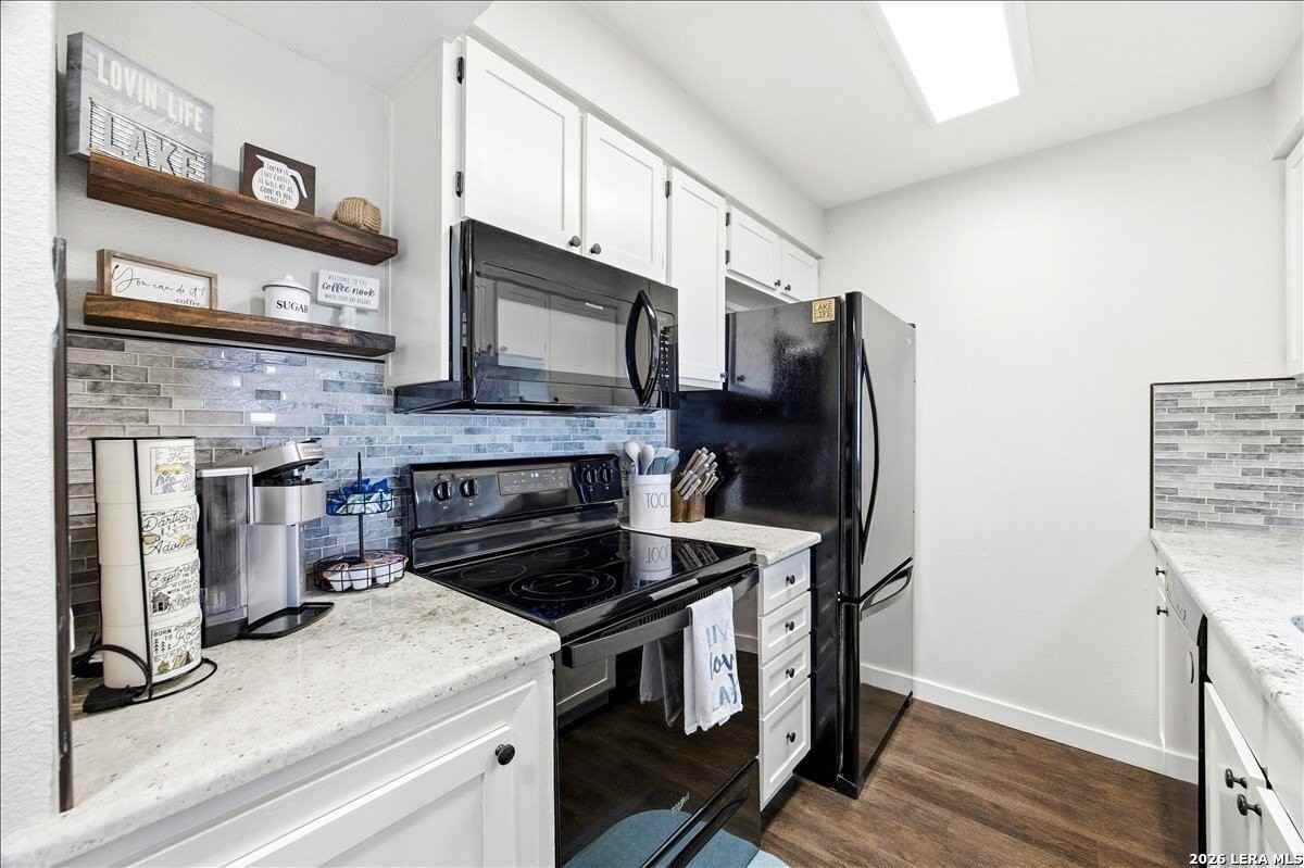 1135 Parkview Dr Apt C18 - Photo 3 of 48