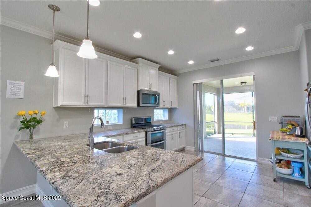 2826 Amethyst Way - Photo 4 of 32