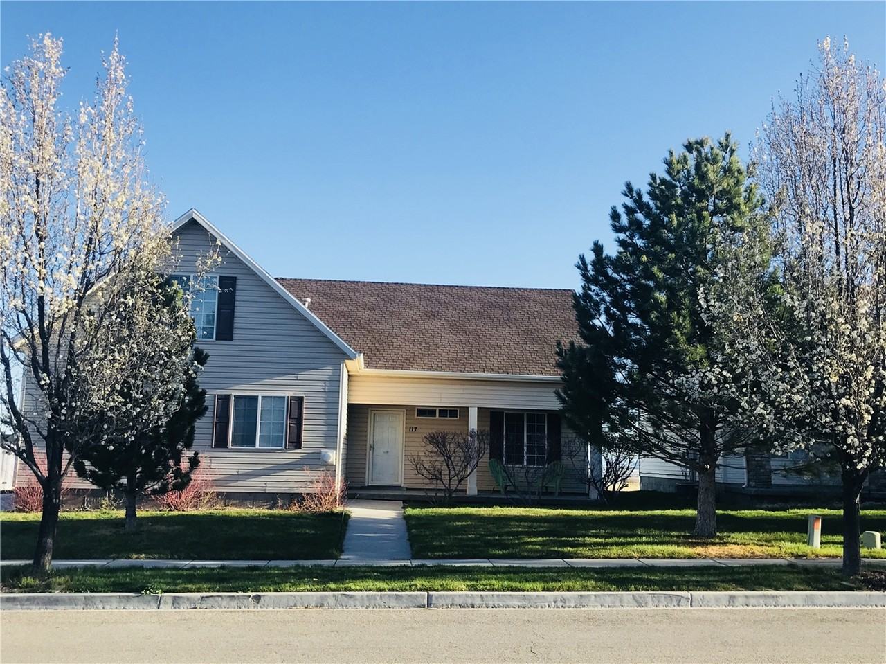 117 En - Photo 2 of 13